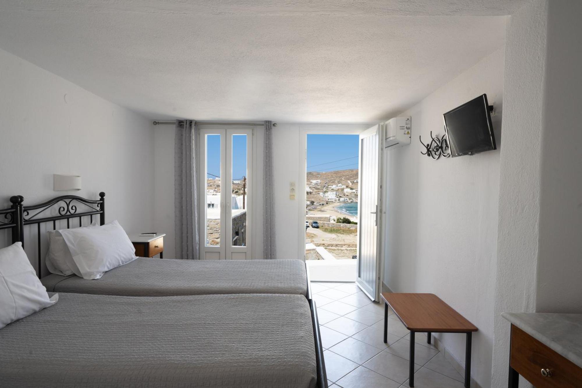 Anixi Hotel Ornos  Exterior photo